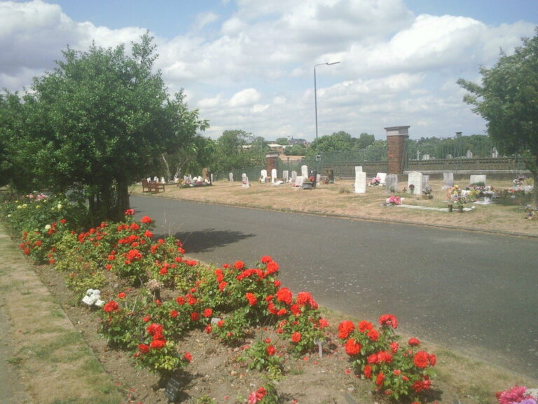 geograph-2026301-by-Marathon