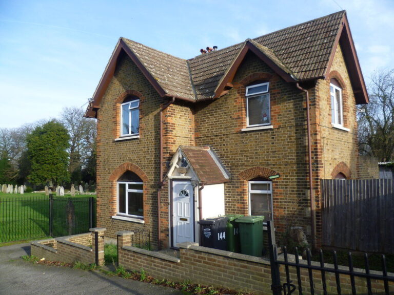 geograph-2762070-by-Marathon