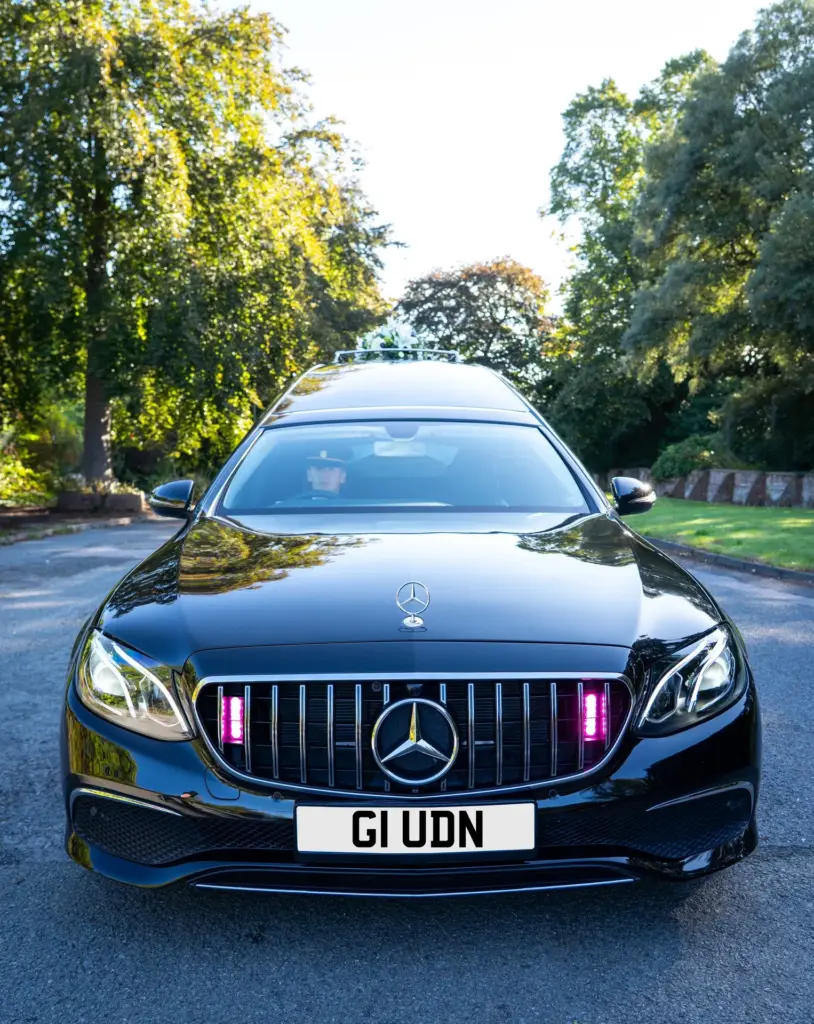 W-uden-mercedes-hearse-6_Compressed.webp
